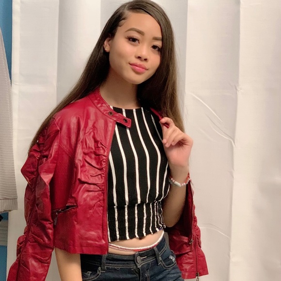 Crop leather jacket - Picture 2 of 5